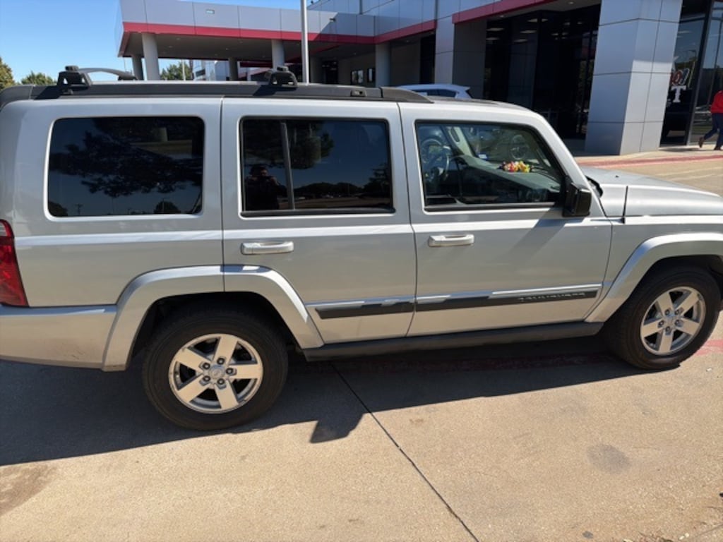 Used 2007 Jeep Commander Sport SUV