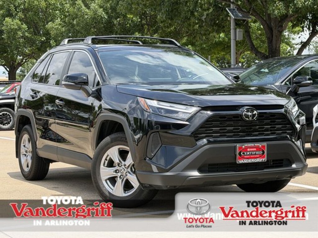 Used 2025 Toyota RAV4 XLE SUV