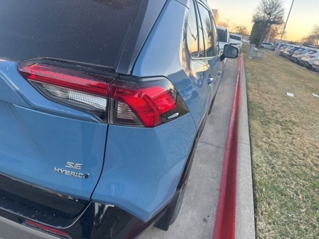 Used 2024 Toyota RAV4 Hybrid SE SUV