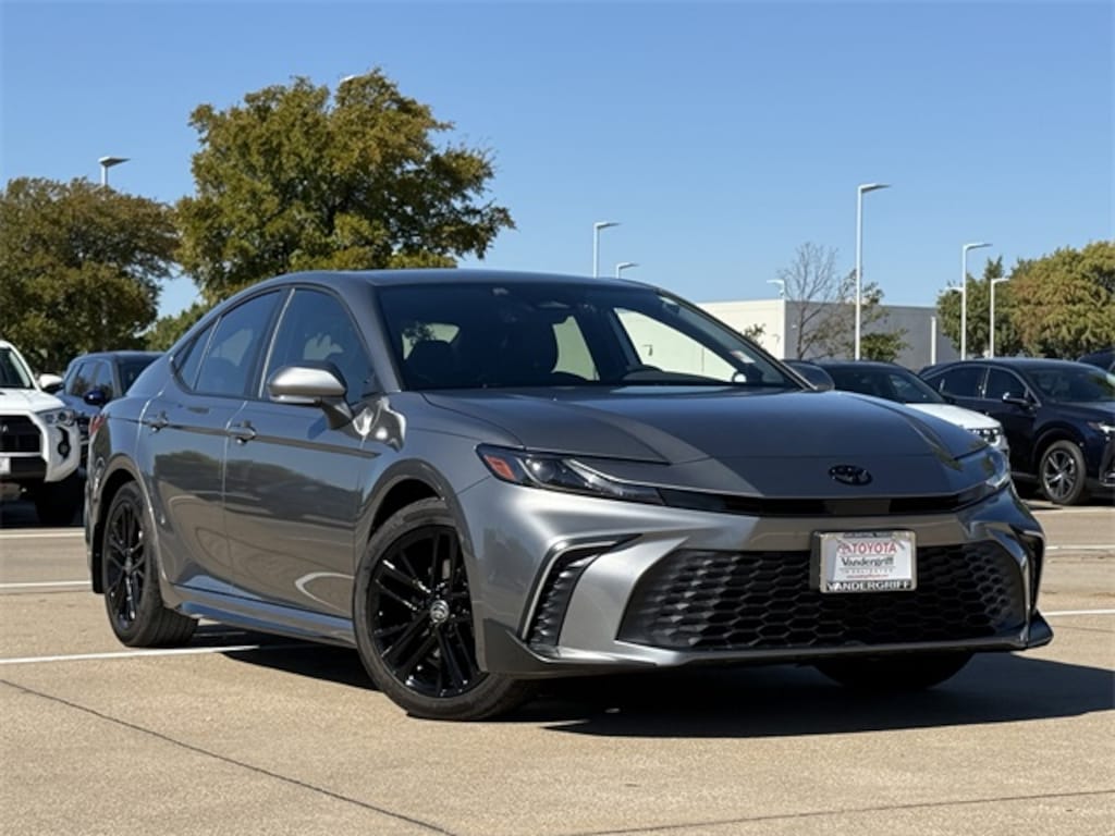 Certified 2025 Toyota Camry SE Sedan