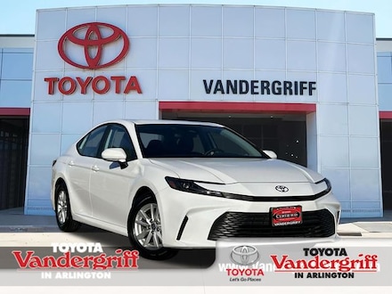 2025 Toyota Camry LE Sedan