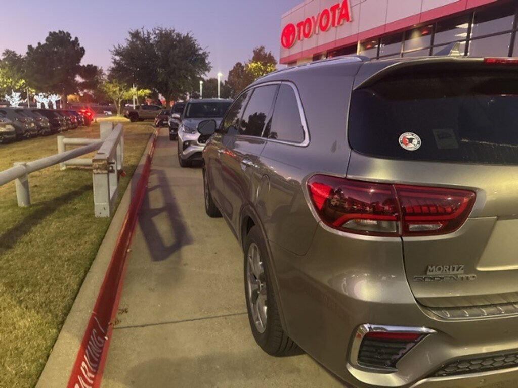 Used 2019 Kia Sorento SX SUV