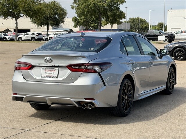 2023 Toyota Camry SE photo 4