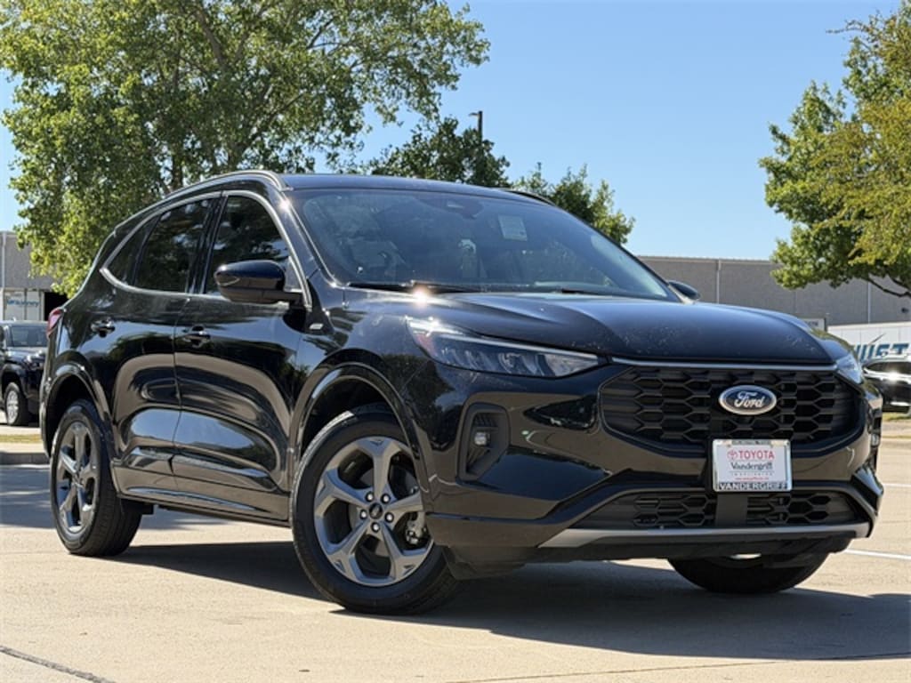 Used 2023 Ford Escape ST-Line Select SUV