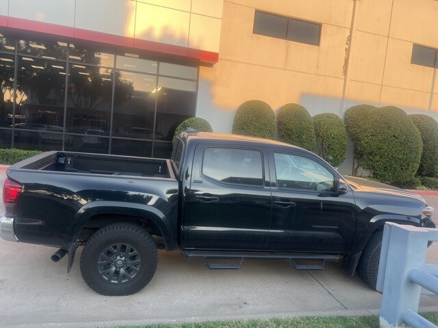 2023 Toyota Tacoma SR5 photo 3