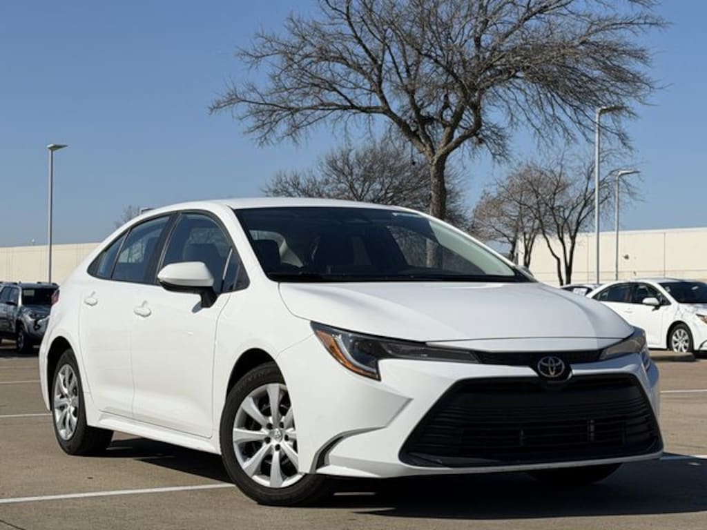 Certified 2025 Toyota Corolla LE Sedan