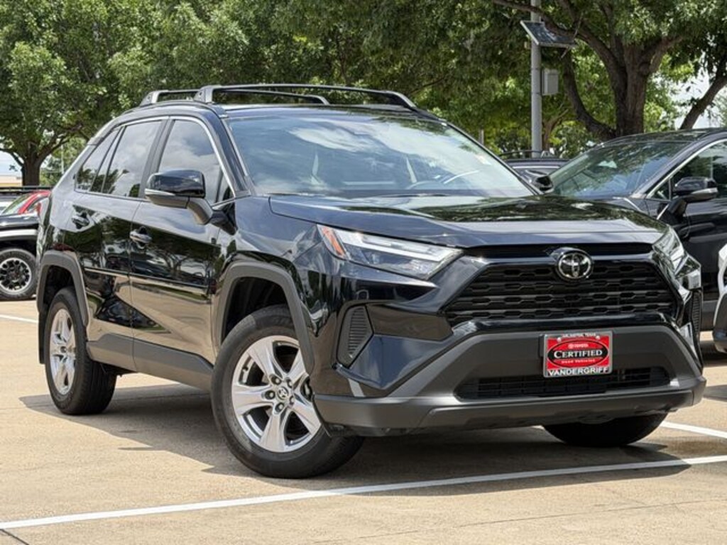 Used 2025 Toyota RAV4 XLE SUV