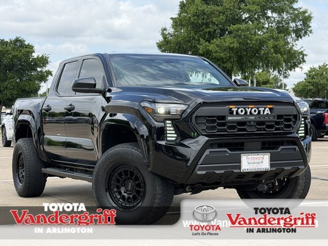 2025 Toyota Tacoma SR 4x2 Double Cab's photo