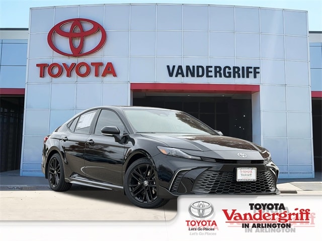 2026 Toyota Camry SE's photo