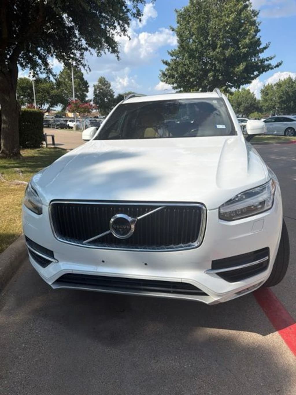 Used 2017 Volvo XC90 T6 Momentum SUV