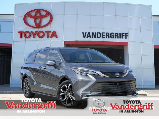 Used 2025 Toyota Sienna Platinum Van Passenger Van Arlington