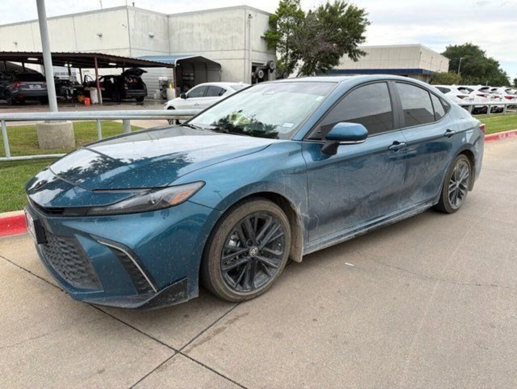 Used 2026 Toyota Camry SE Sedan