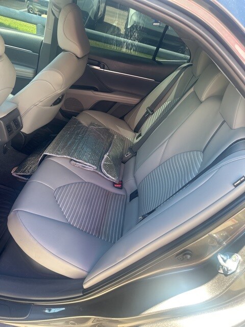 2024 Toyota Camry Hybrid SE photo 3