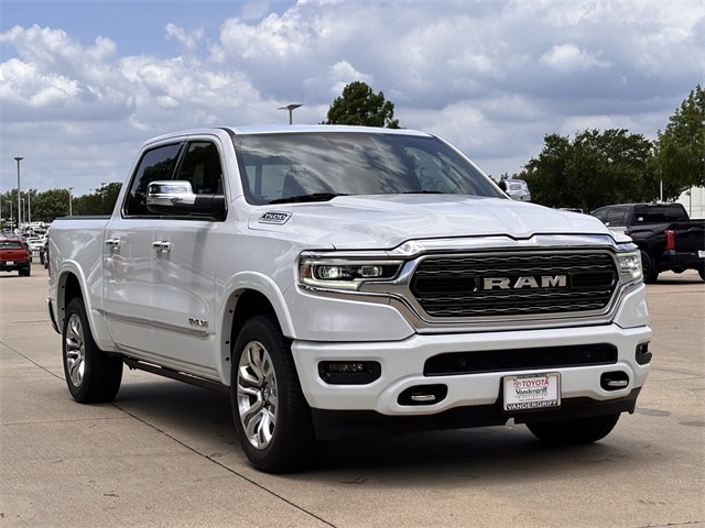 Used 2022 RAM Ram 1500 Pickup Limited with VIN 1C6SRFHT9NN332374 for sale in Arlington, TX