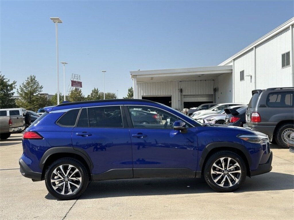 Used 2023 Toyota Corolla Cross XLE SUV