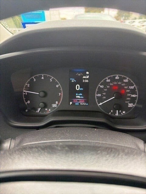 2025 Toyota Corolla LE photo 2