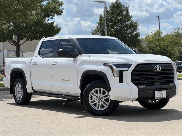 2024 Toyota Tundra SR5 photo 2