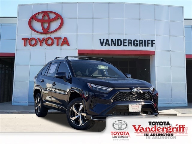 2025 Toyota RAV4 SE's photo