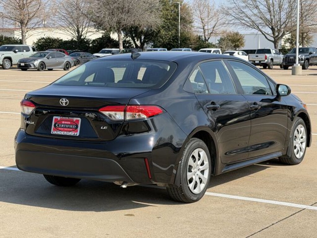Certified 2025 Toyota Corolla LE Sedan