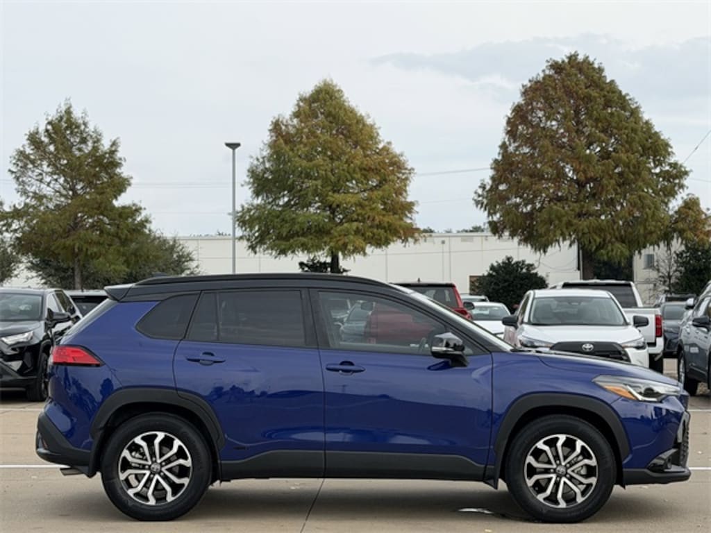 Used 2024 Toyota Corolla Cross Hybrid Hybrid SE SUV