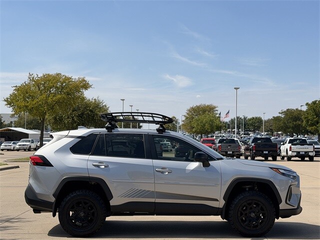 2024 Toyota RAV4 LE photo 2