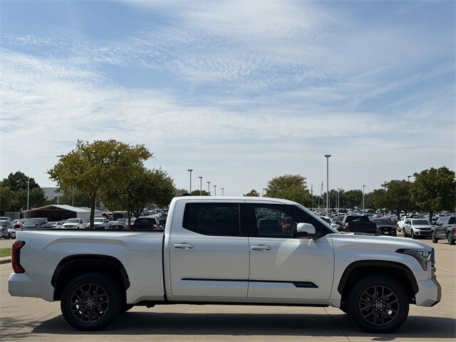2023 Toyota Tundra Platinum photo 3