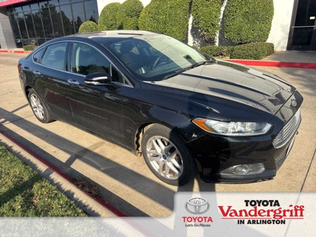 Used 2015 Ford Fusion SE Sedan