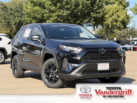 2025 Toyota RAV4 LE SUV