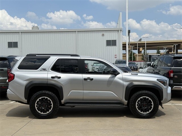 2025 Toyota 4Runner TRD Off-Road photo 3