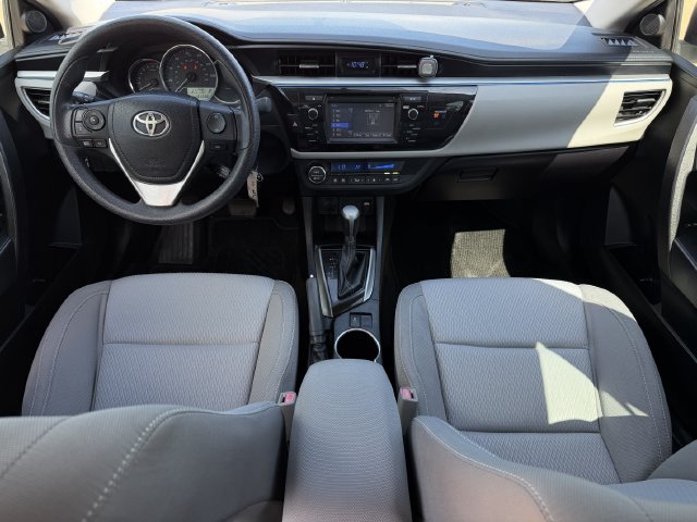 2016 Toyota Corolla LE - Photo 10
