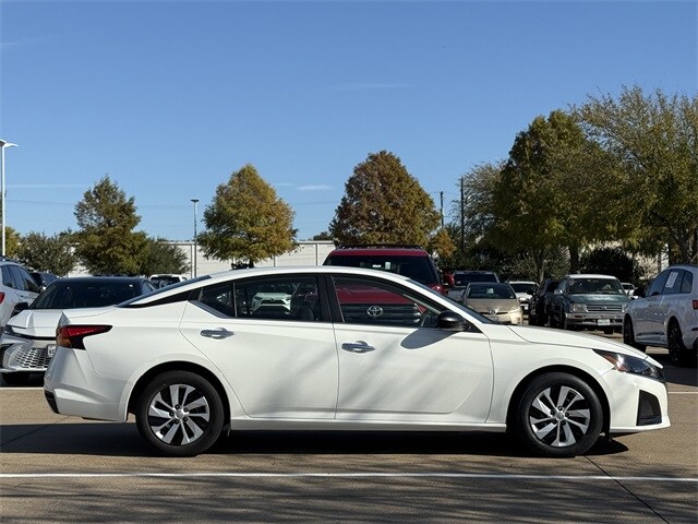 2024 Nissan Altima 2.5 S photo 2