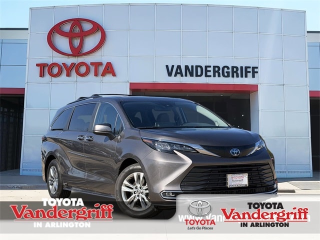2024 Toyota Sienna Van Passenger Van 