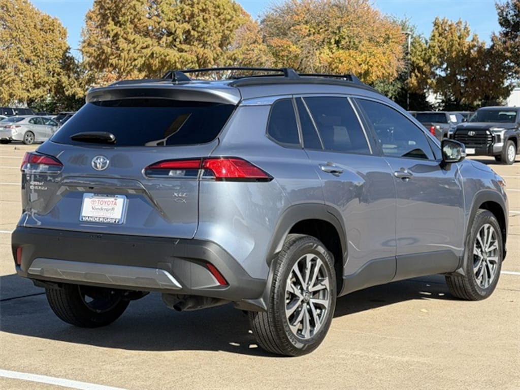 Used 2025 Toyota Corolla Cross XLE SUV