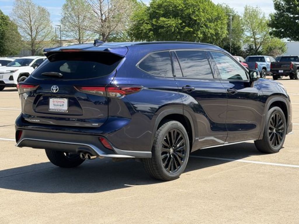 Used 2024 Toyota Highlander XSE SUV
