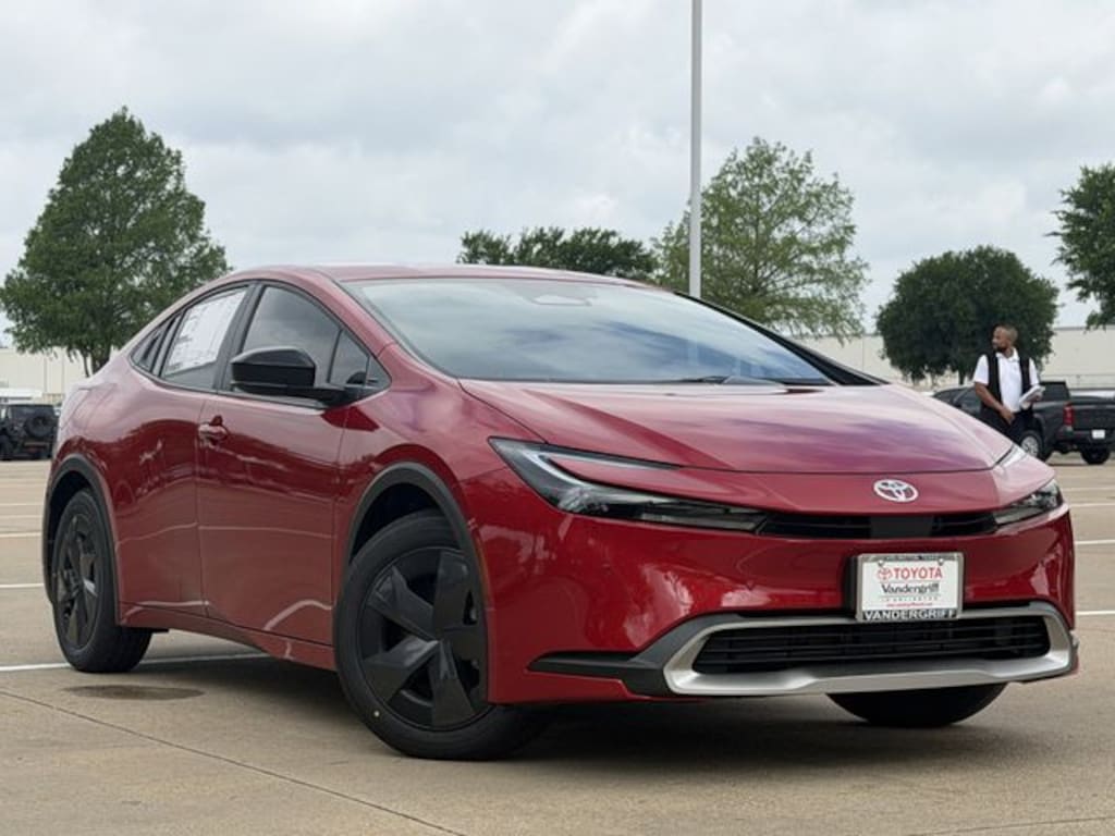 New 2026 Toyota Prius Plug-In Hybrid SE Hatchback