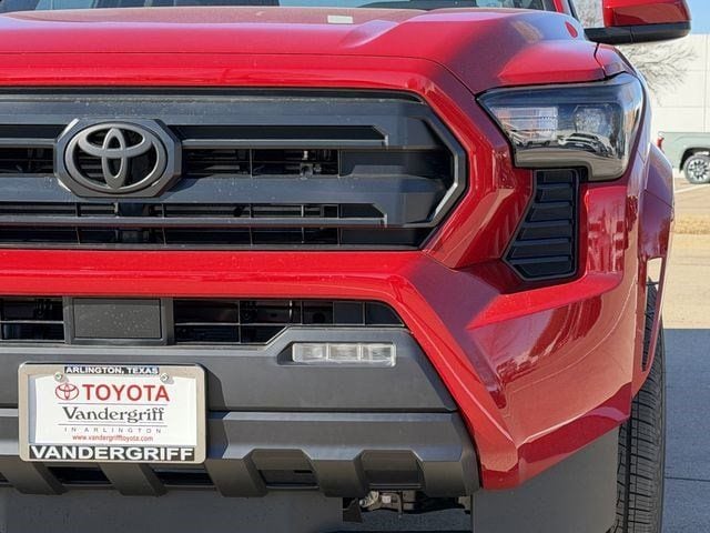 2026 Toyota Tacoma SR5 - Photo 8