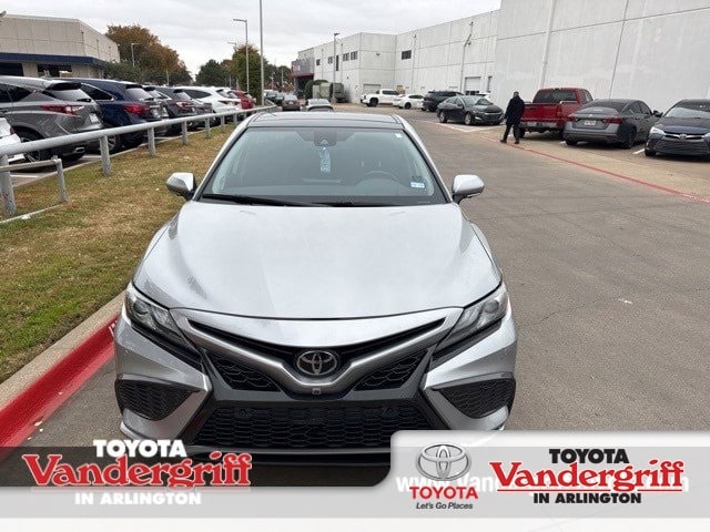 2022 Toyota Camry XSE's photo