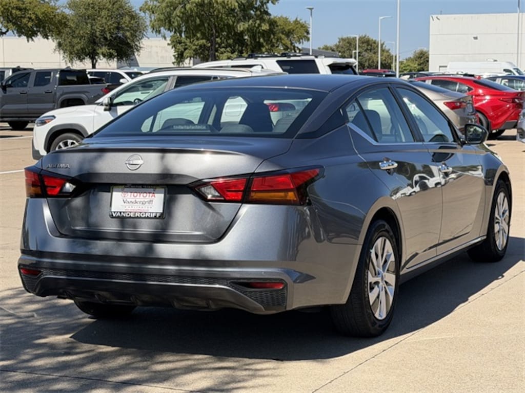Used 2024 Nissan Altima 2.5 S Sedan