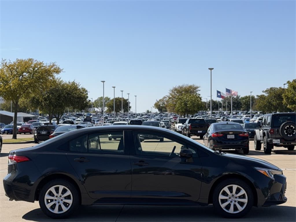 Certified 2025 Toyota Corolla Hybrid LE Sedan