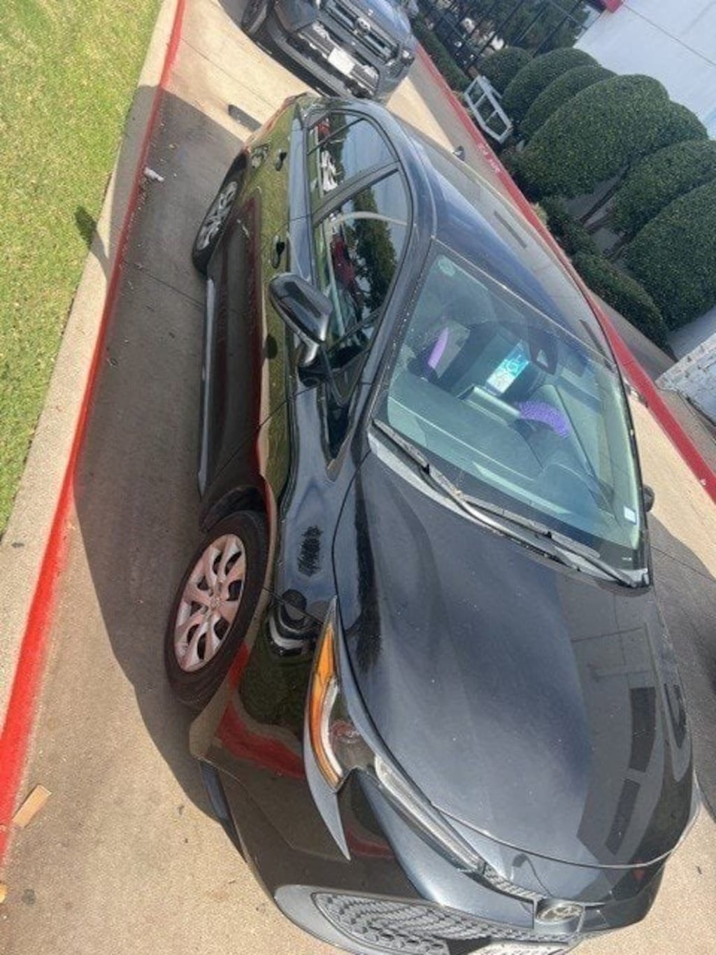 Used 2021 Toyota Corolla LE Sedan