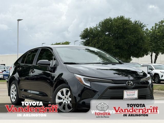 2026 Toyota Corolla LE Hybrid CVT's photo