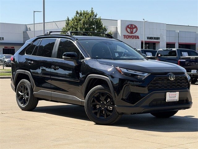 2025 Toyota RAV4 XLE photo 2