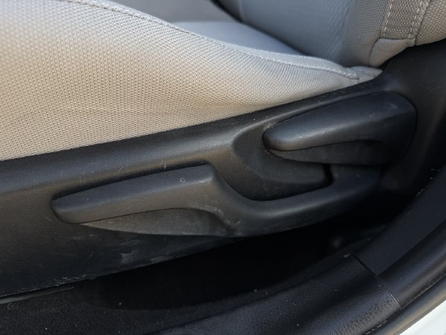 2016 Toyota Corolla LE - Photo 22