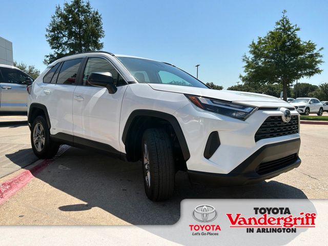 2025 Toyota RAV4 Hybrid LE AWD's photo