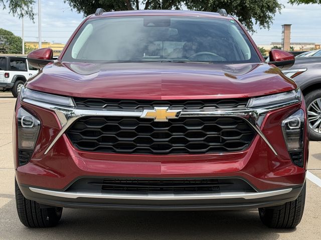 2025 Chevrolet Trax LT - Photo 8