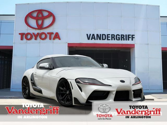 2021 Toyota Supra 2.0's photo