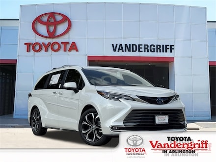 2025 Toyota Sienna Platinum 7 Passenger Van Passenger Van
