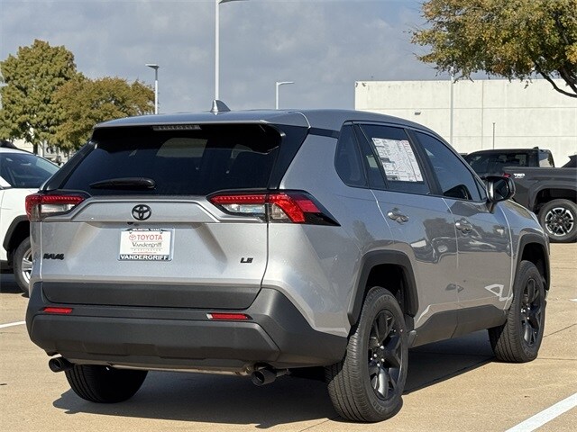 2025 Toyota RAV4 LE photo 4