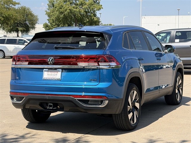 2024 Volkswagen Atlas Cross Sport SE Technology photo 4