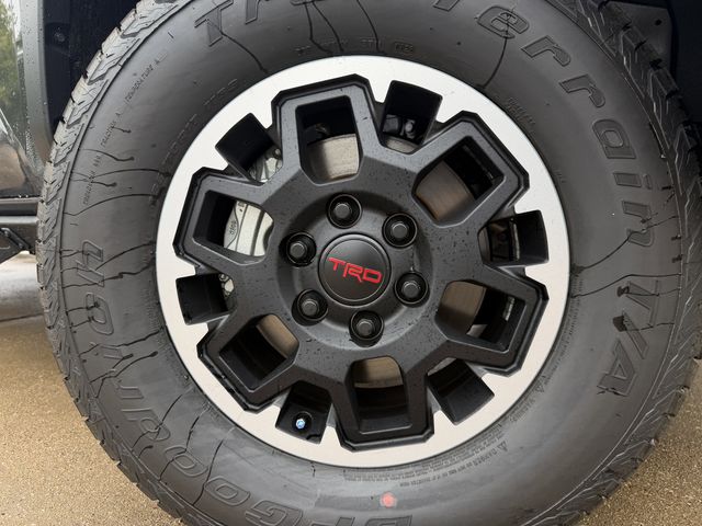 2026 Toyota Tacoma TRD Off Road - Photo 9